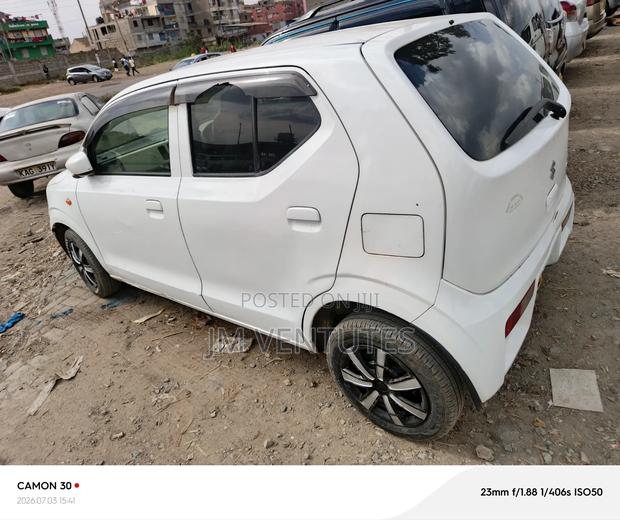 Suzuki Alto 2015 White