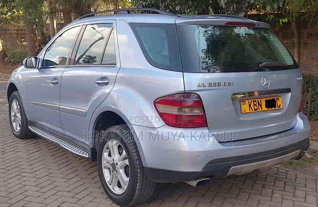 Mercedes-Benz M Class ML320 BlueTEC AWD 4MATIC 2009 Blue