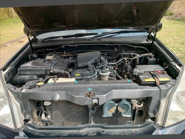 Toyota Land Cruiser Prado 2005 Black
