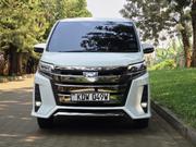 Toyota Noah 2018 White for sale