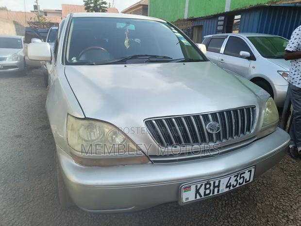 Toyota Harrier 2003 Gold