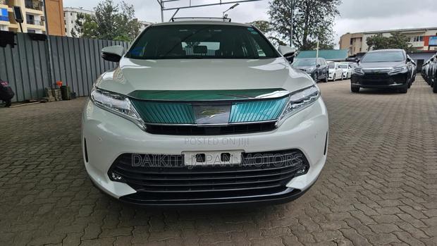 Toyota Harrier 2019 White