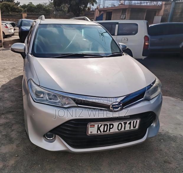 Toyota Corolla Fielder 2014 Silver