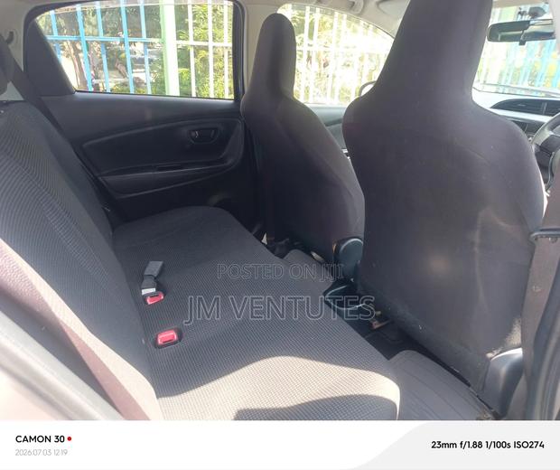 Toyota Vitz 2018 Gray