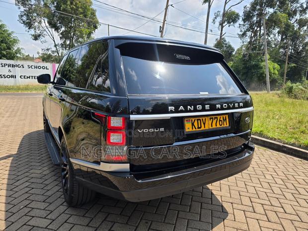 Land Rover Range Rover Vogue 2014 Black