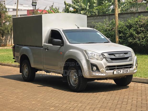 Isuzu D-MAX 2020 Beige