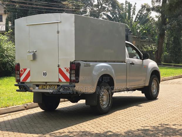 Isuzu D-MAX 2020 Beige