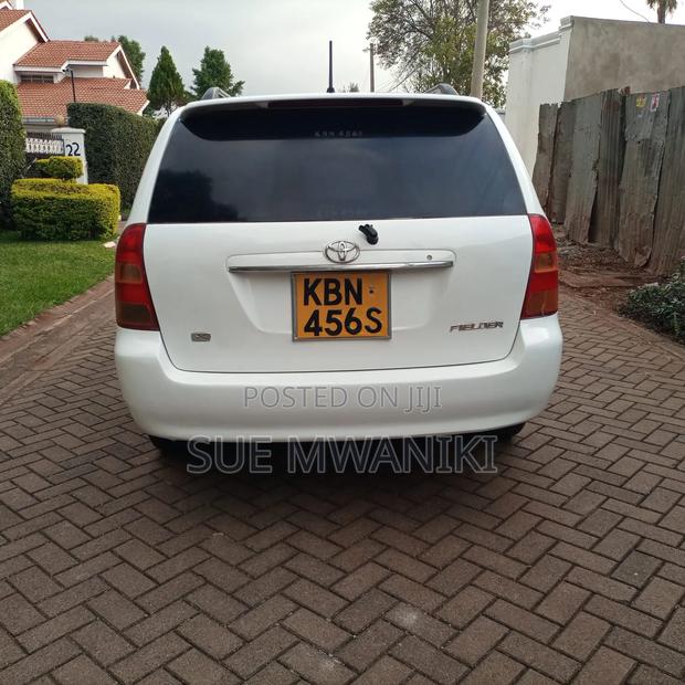 Toyota Corolla Fielder 2004 White