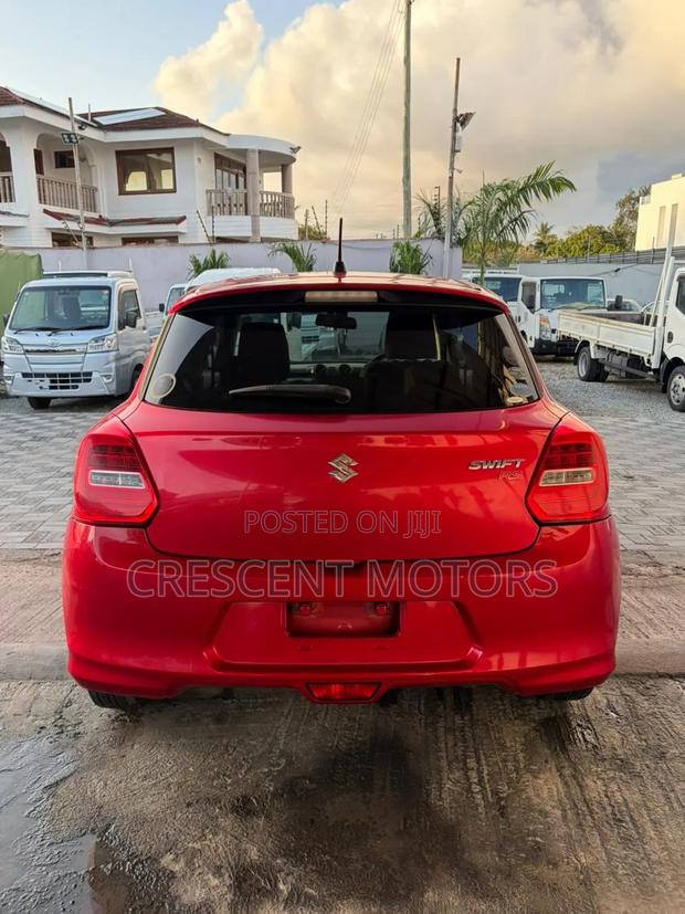 Suzuki Swift 2019 Red
