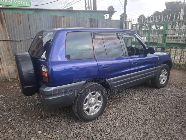 Toyota RAV4 Cabriolet 1998 Blue