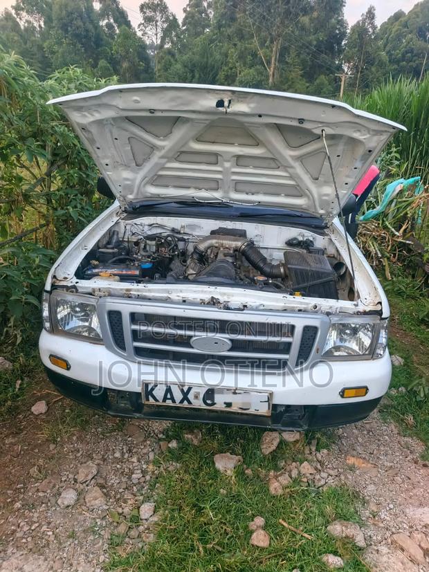 Ford Ranger 2001 White