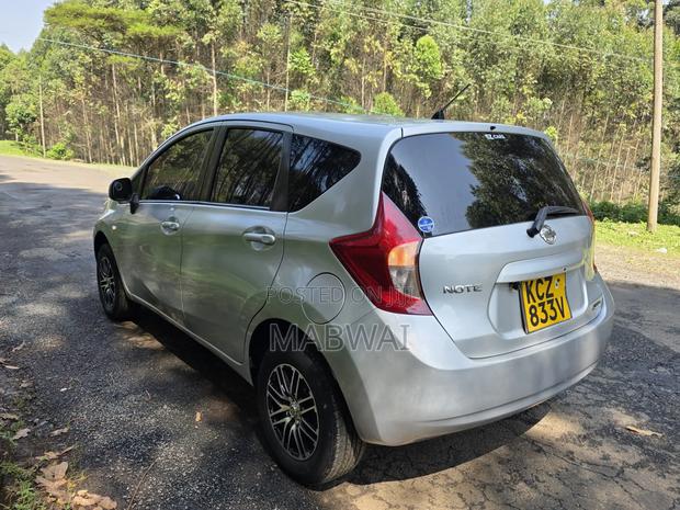 Nissan Note 2013 Silver