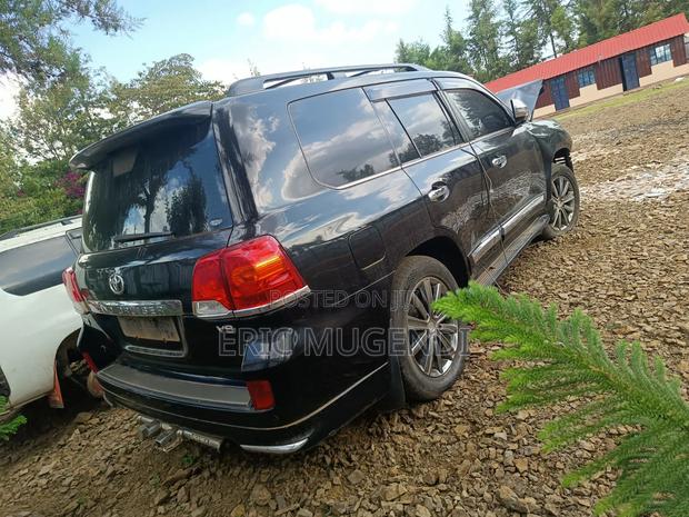 Toyota Land Cruiser 2014 Black