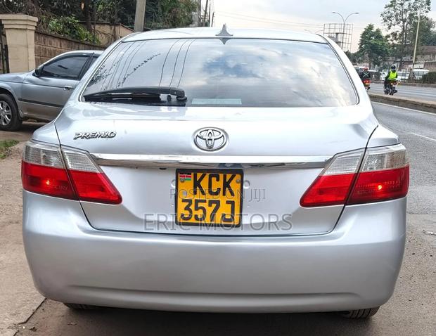 Toyota Premio 2010 Silver