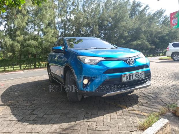 Toyota RAV4 2015 Blue