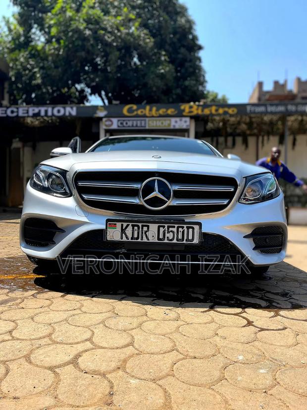 Mercedes-Benz E200 2017 Silver