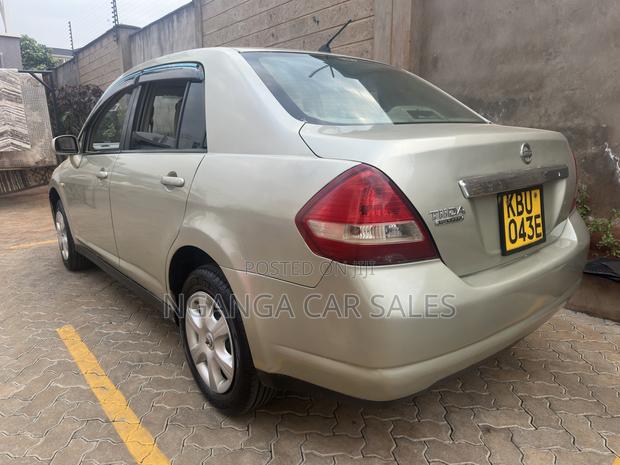 Nissan Tiida 1.5L 16V 2006 Gold
