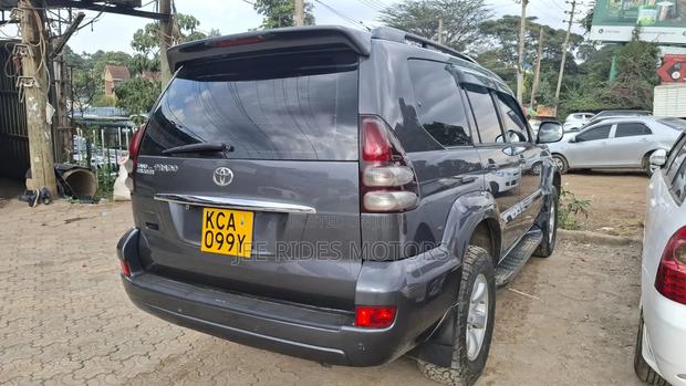 Toyota Land Cruiser Prado 2008 Gray