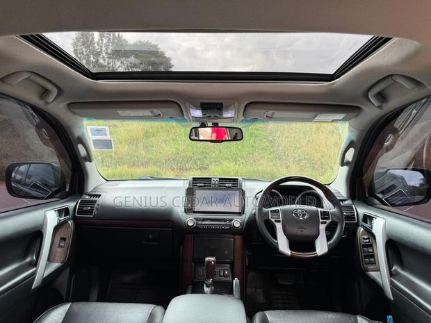 Toyota Land Cruiser Prado 2016