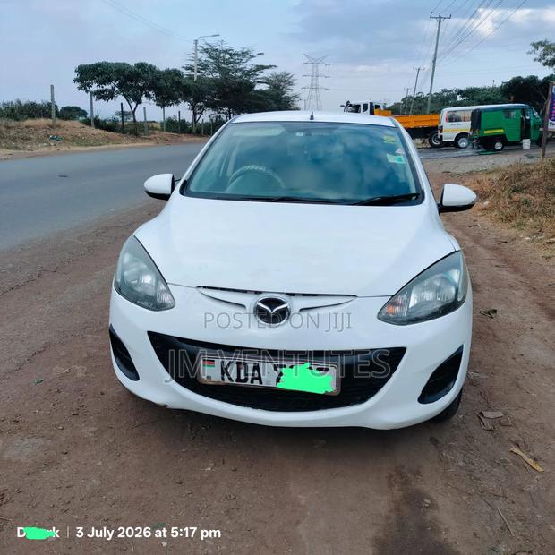 Mazda Axela 2013 White