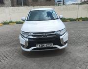 Mitsubishi Outlander 2.0 PHEV AWD 2016 White for sale