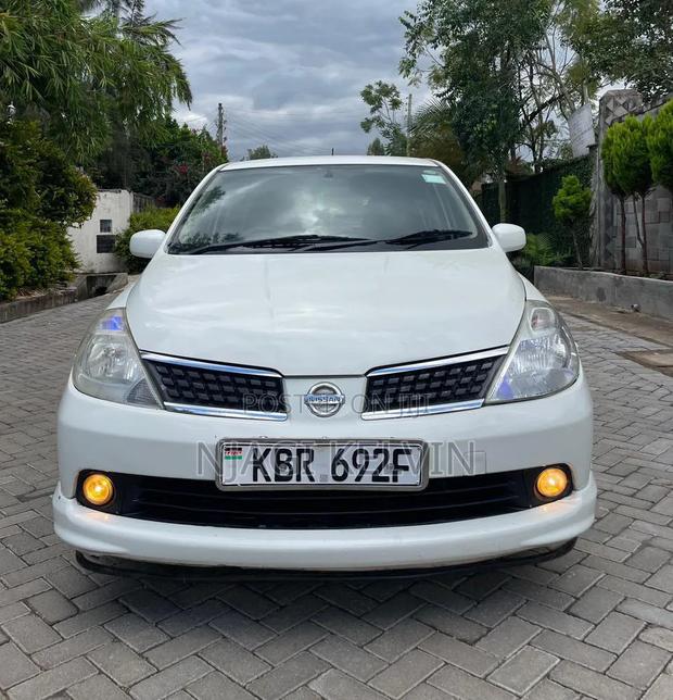 Nissan Tiida 2004 White
