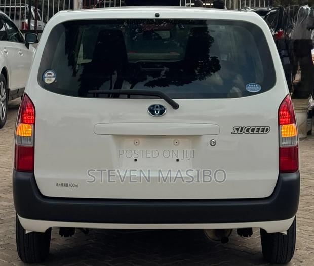 Toyota Succeed 2019 White