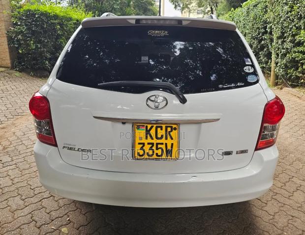 Toyota Corolla Fielder 1.8 Petrol FWD 2011 White