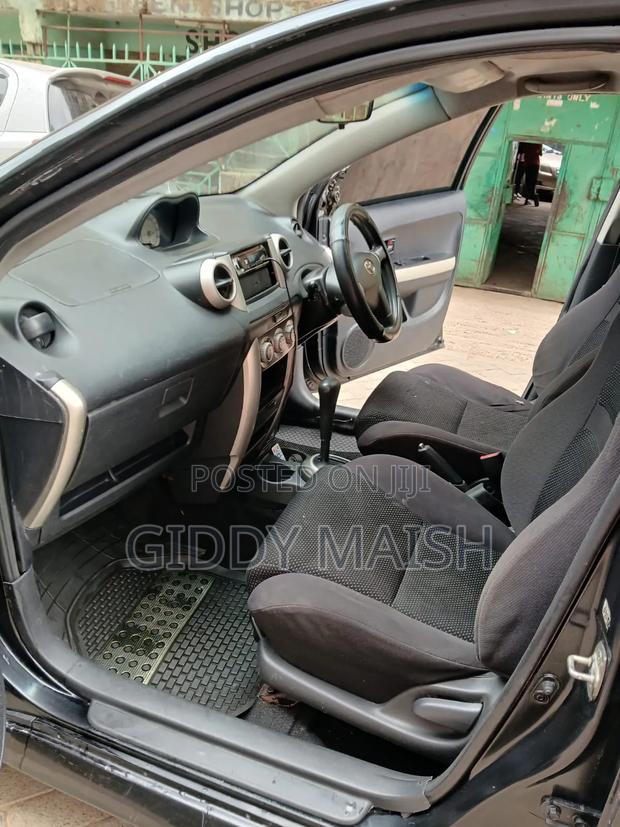 Toyota IST 2005 Black