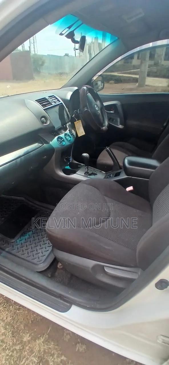 Toyota RAV4 2007 White
