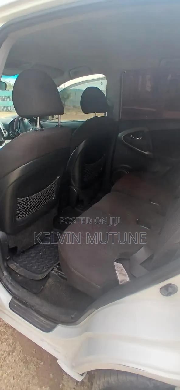 Toyota RAV4 2007 White