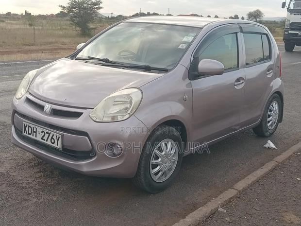 Toyota Passo 2015 Pink