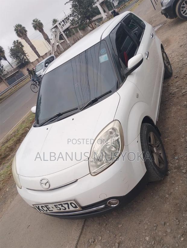Mazda Verisa 2008 White