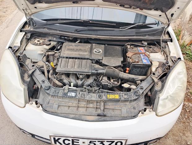 Mazda Verisa 2008 White