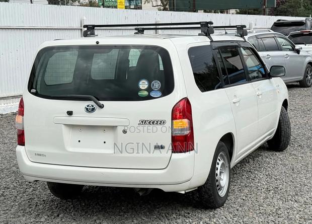 Toyota Succeed 2019 White
