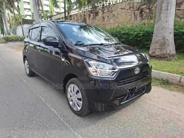 Daihatsu Mira 2019 Black