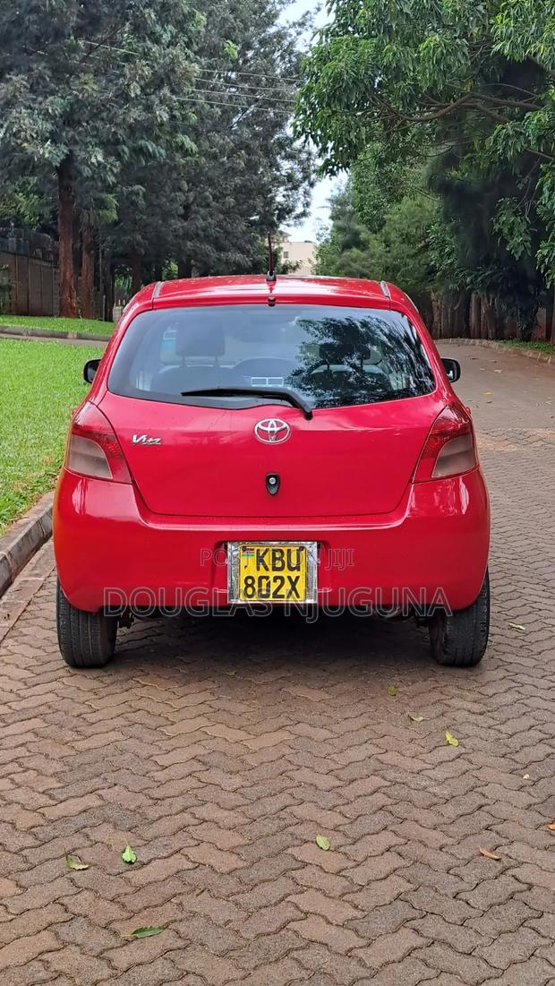 Toyota Vitz 2005 Red