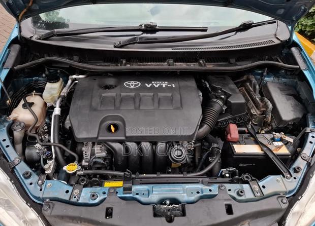 Toyota Wish 2009 Blue
