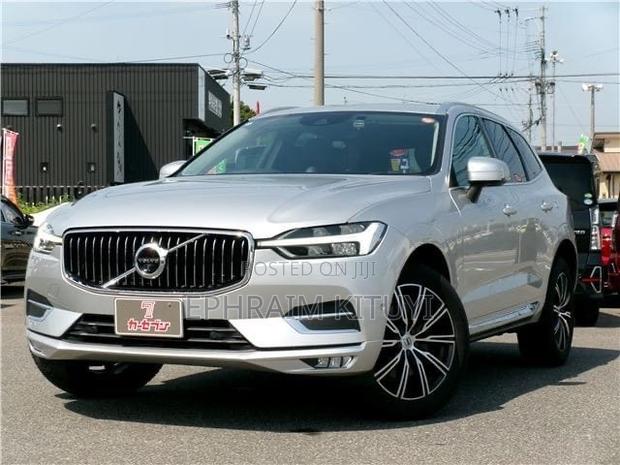 Volvo XC60 2019 Silver