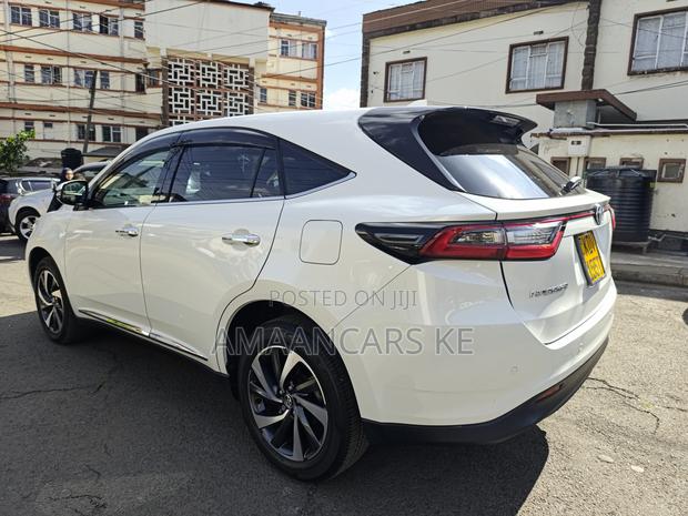 Toyota Harrier 2.0 Turbo GR Sport 2019 White