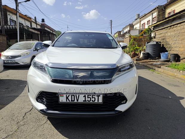 Toyota Harrier 2.0 Turbo GR Sport 2019 White