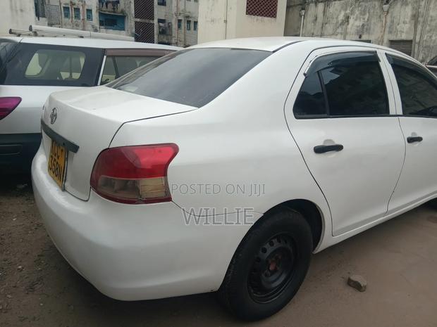 Toyota Belta 2008 White