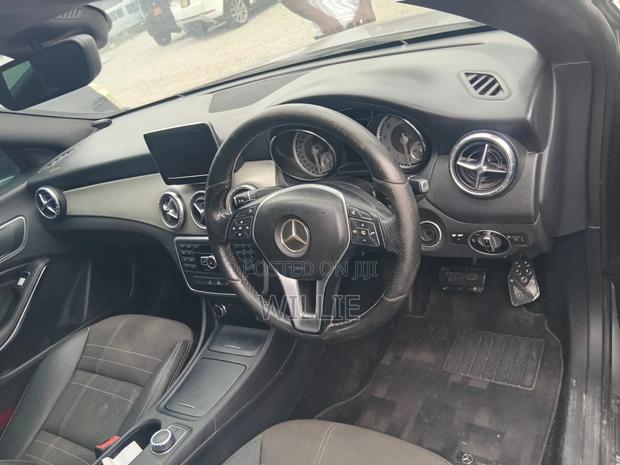 Mercedes-Benz C180 2015 Gray