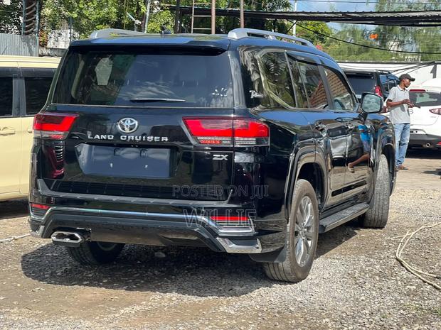 Toyota Land Cruiser 2023 Black