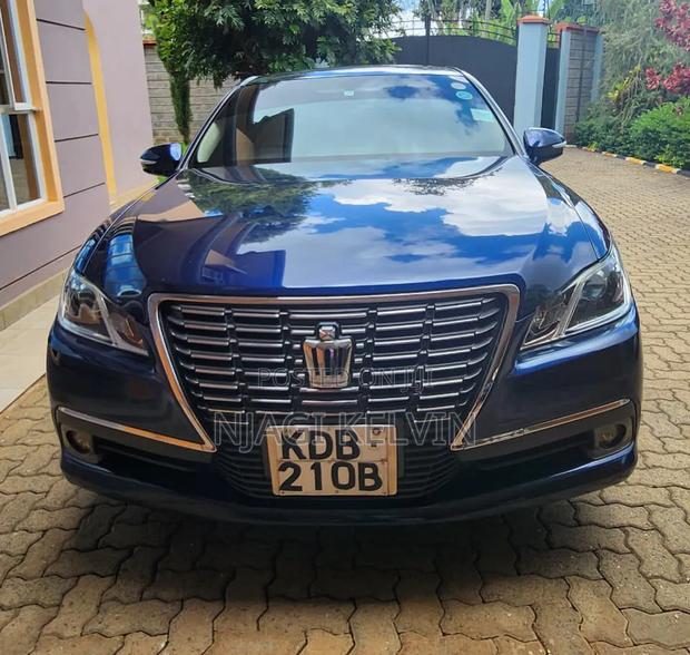 Toyota Crown 2014 Blue