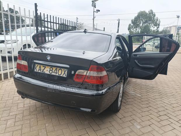 BMW 318i 2003 Black