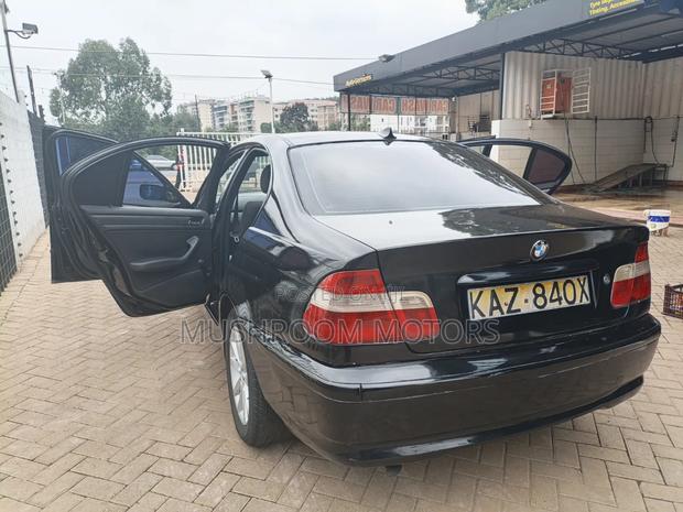 BMW 318i 2003 Black