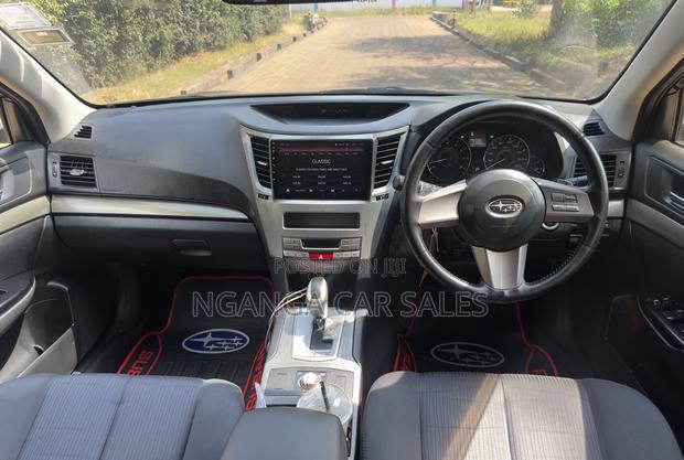 Subaru Legacy 2.5i Limited 2011 Black