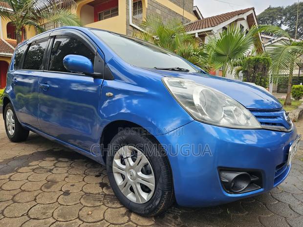 Nissan Note 2011 Blue