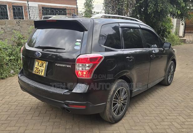 Subaru Forester 2015 Black